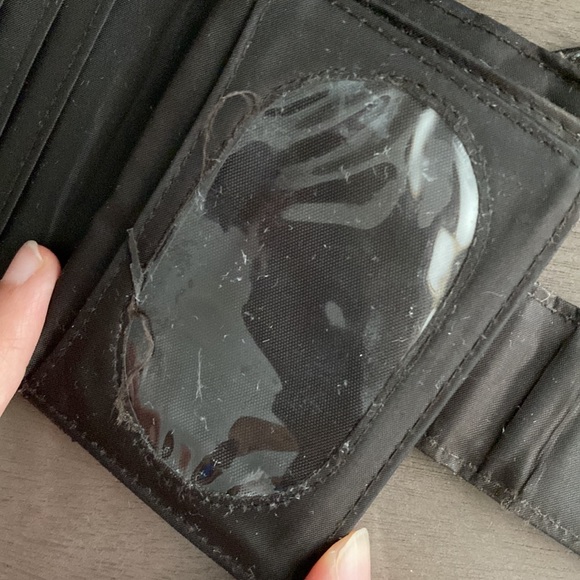 Tan and brown camo print wallet - Picture 9 of 15